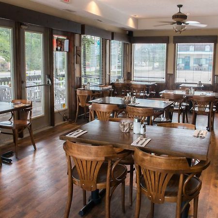 Trapper'S Choice Inn & Restaurant Parry Sound Esterno foto
