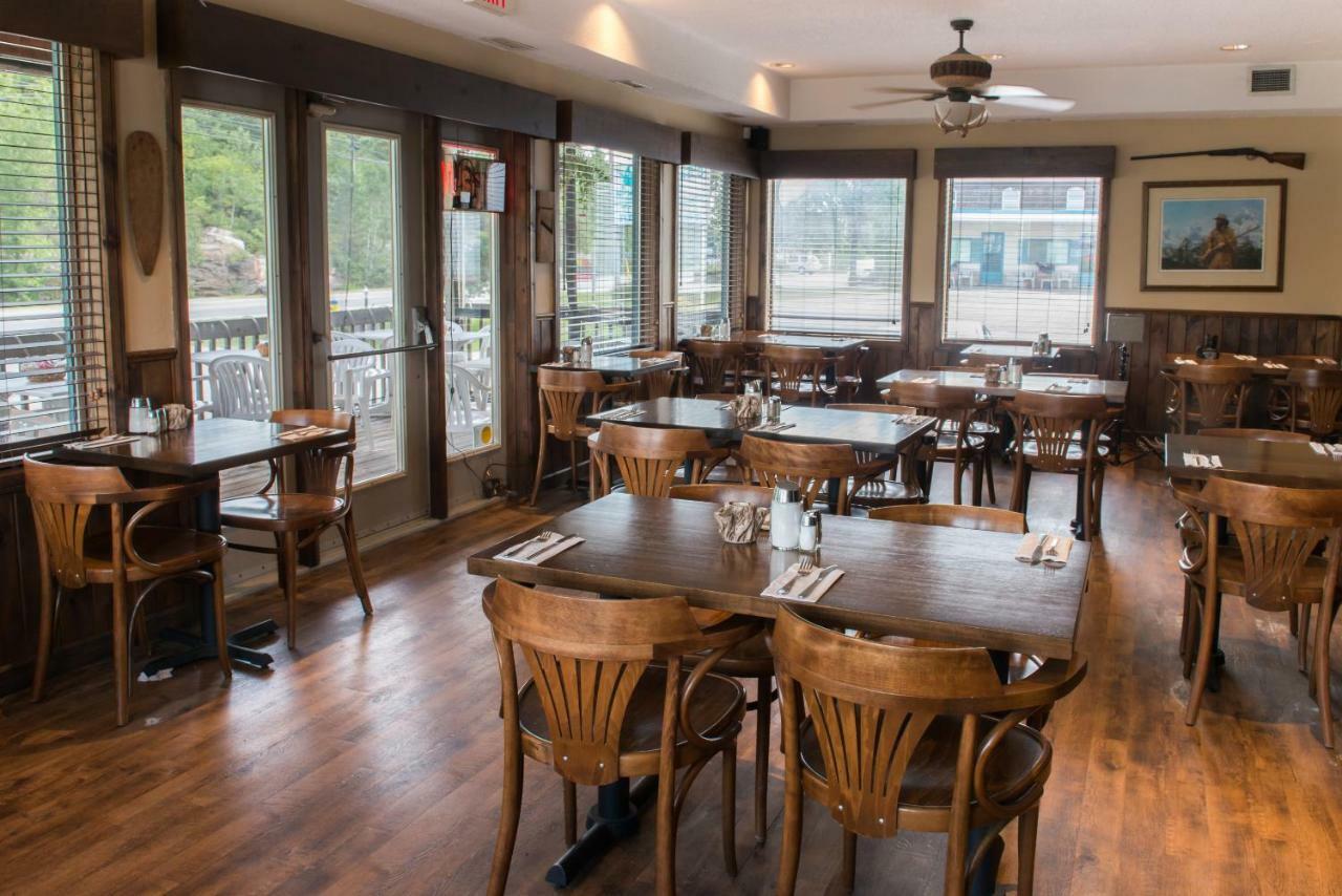 Trapper'S Choice Inn & Restaurant Parry Sound Esterno foto